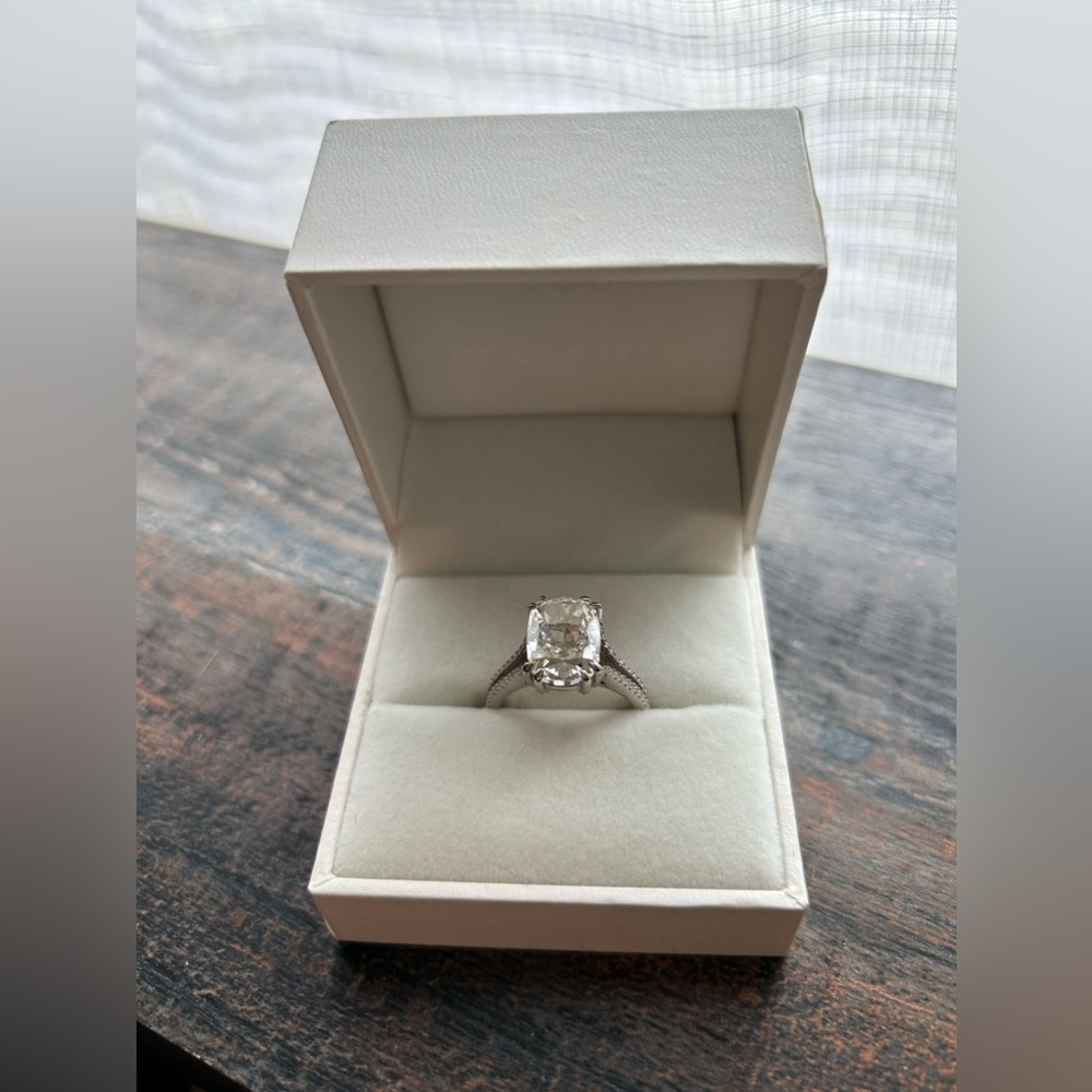 Gorgeous Split Shank Cushion Cut Ring In Sterling